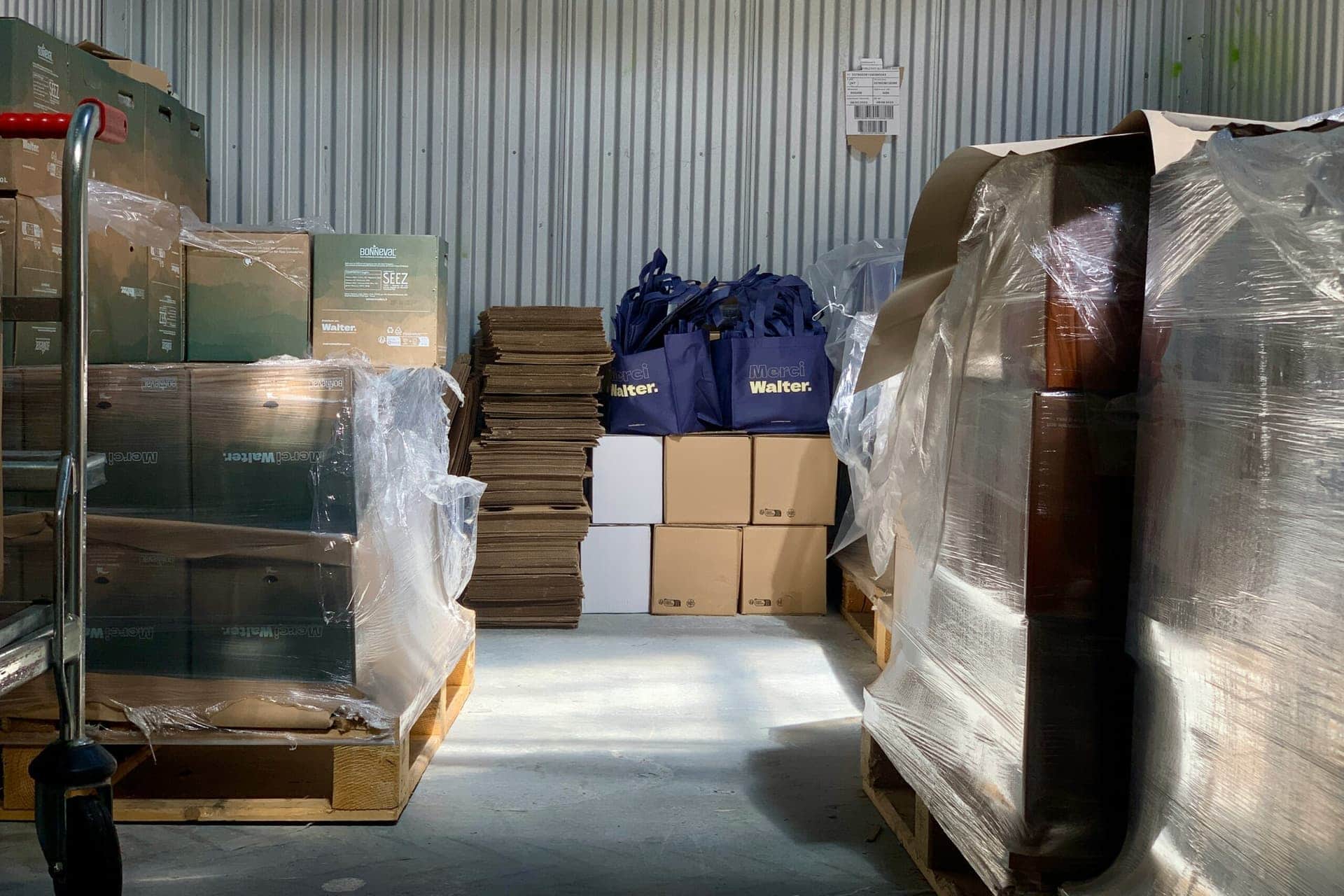 التخزين الذاتي المتنقل مقابل التخزين الذاتي التقليدي