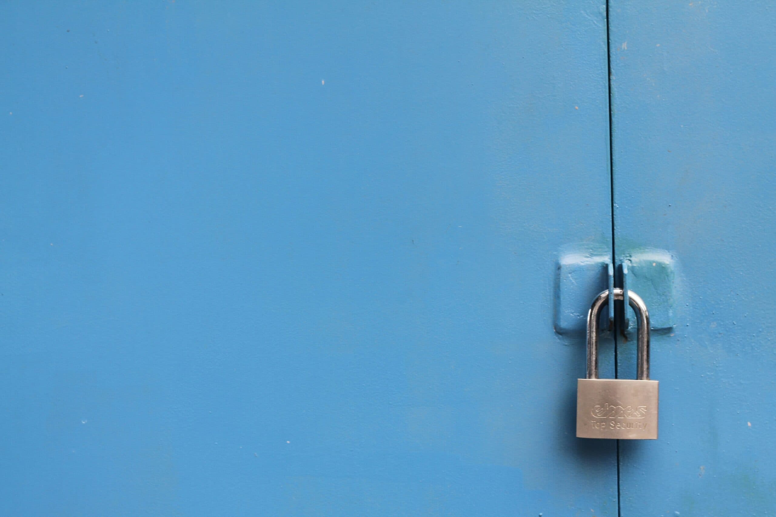 How to Close a Storage Unit Securely: The Best Lock for a Storage Unit